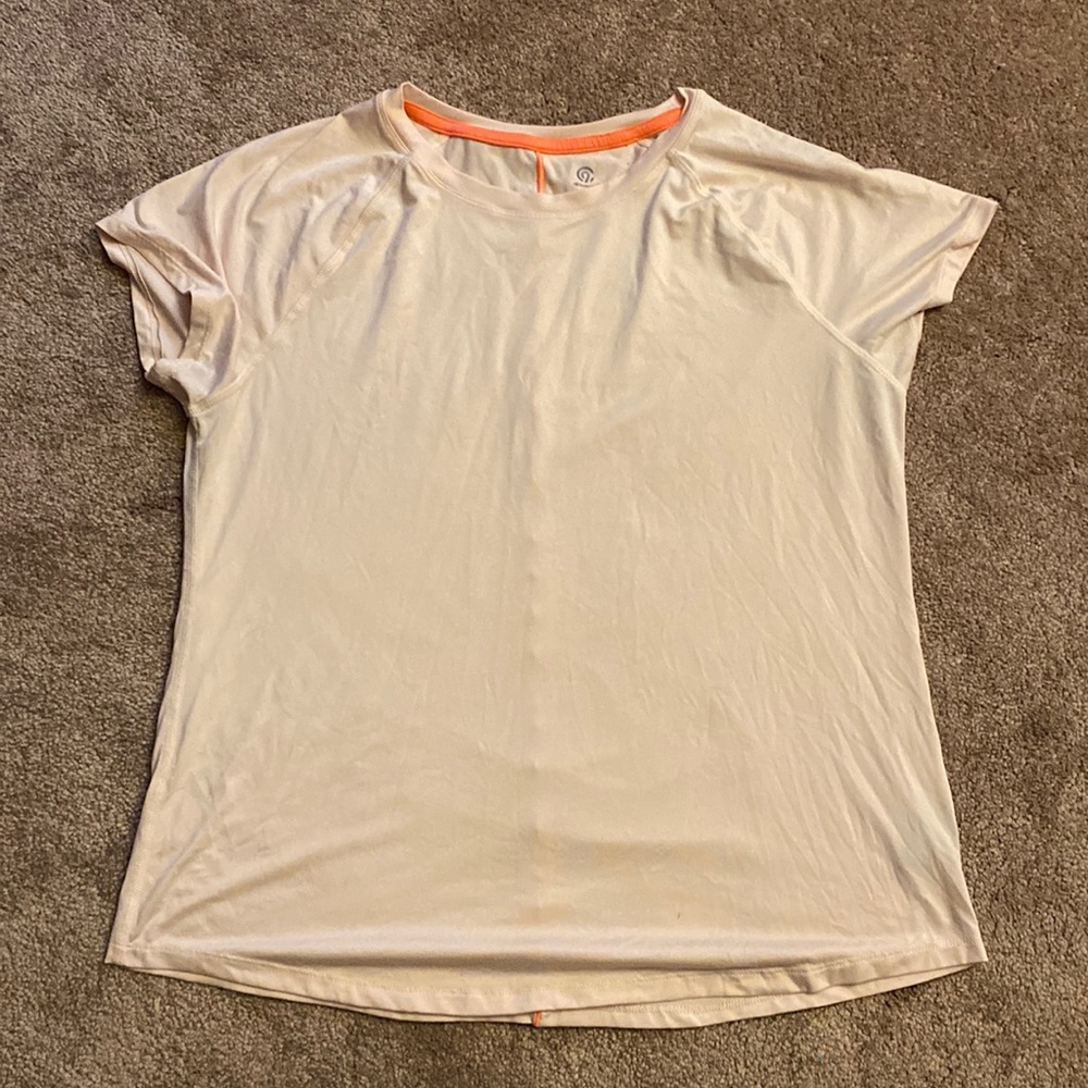 Like new! Light pink womens gym shirt size L